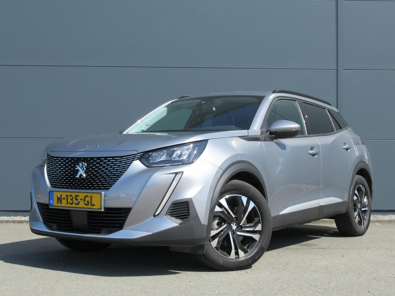 Peugeot e-2008 - EV Allure 50 kWh | SOH 94% |  Carplay | Camera | Climate control - AutoWereld.nl