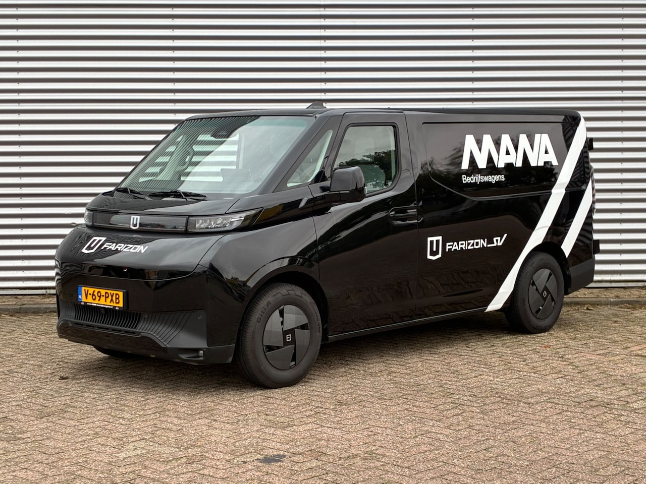 Farizon SV - L1H1 83 kWh / 232 PK Lanceringseditie Trekhaak Achterdeuren 270 graden - AutoWereld.nl
