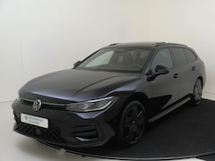 Volkswagen Passat Variant - 1.5 eHybrid R-Line Edition | SoH 95% | Panoramadak | Trekhaak | Lederen bekleding 'Puglia'