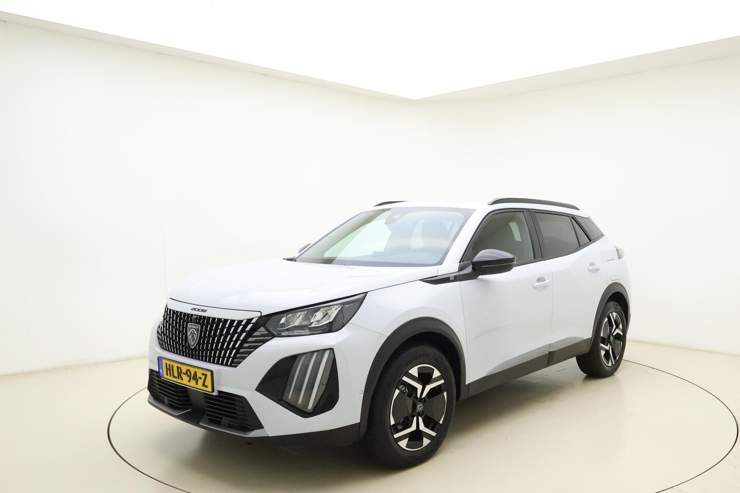 Peugeot e-2008 - EV Allure Avantage 54 kWh | Adaptive Cruise Control | 360° Camera | Full LED | SOH 96% | A - AutoWereld.nl