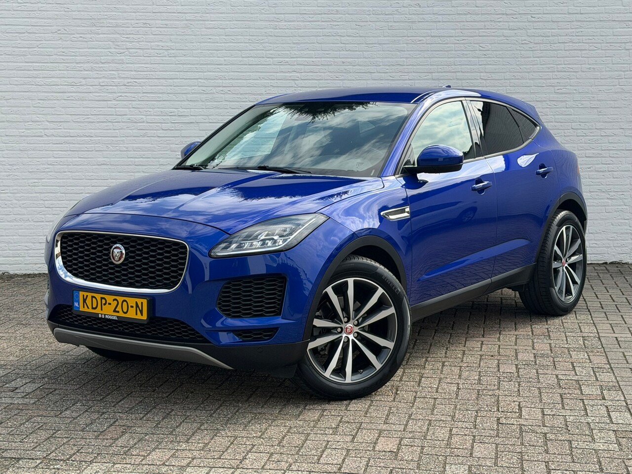 Jaguar E-Pace - 2.0 P250 Automaat Clima Camera+Pdc Cruise Leder Trekhaak Keyless Bluetooth - AutoWereld.nl