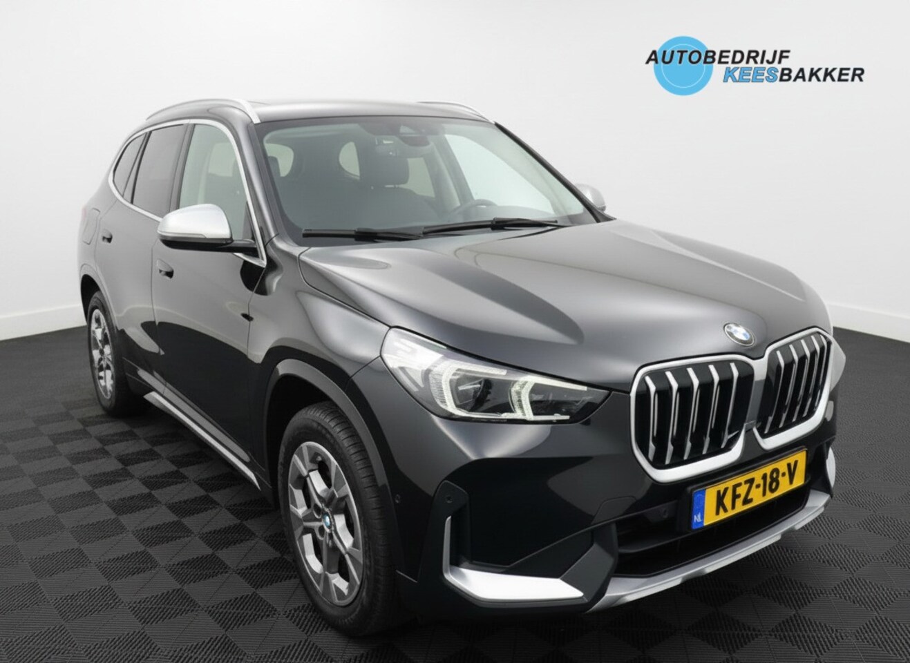 BMW X1 - SDrive18i / Leder / Camera / Keyless - AutoWereld.nl