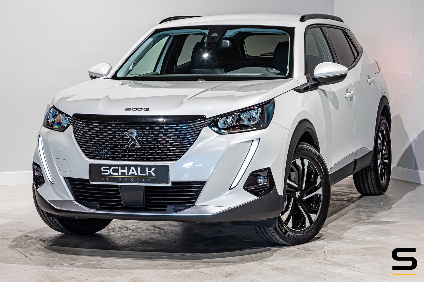 Peugeot 2008 - 1.2 PureTech Allure Pack|NAP|Trekhaak|Cam|CarPlay - AutoWereld.nl
