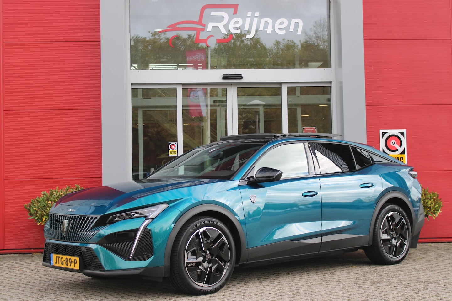 Peugeot e-408 - GT AVANTAGE 58 kWh | PANORAMA SCHUIF/KANTEL DAK | WARMTEPOMP | HIFI PACK: (DRAADLOZE TELEF - AutoWereld.nl