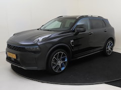 Lynk & Co 01 - 1.5 | Apple Carplay/Android Auto | Panoramadak | 360 Camera | Stoelverwarming | Lichtmetal