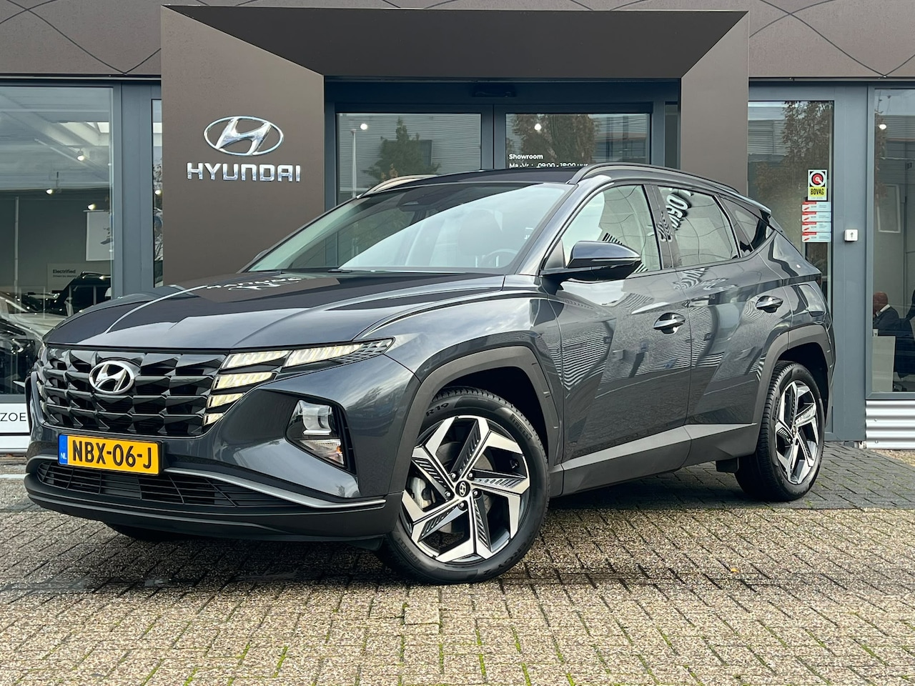 Hyundai Tucson - 1.6 T-GDI PHEV 265pk Comfort 4WD | Navigatie | Cruise Control | Climate Control | Parkeerc - AutoWereld.nl
