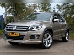 Volkswagen Tiguan - 1.4 TSI R-Line Edition, Pano, Trekhaak, Leder, Cruise, Clima, PDC, Navi, Stoelvw