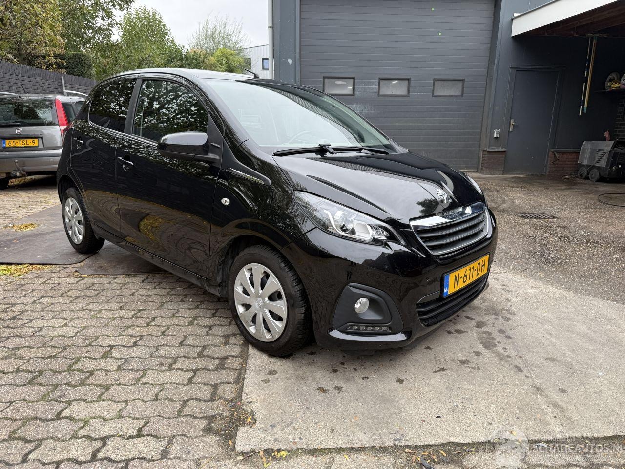 Peugeot 108 - 1.0 e-VTi Active 1.0 e-VTi Active (Hatchback 5-dr.) - AutoWereld.nl