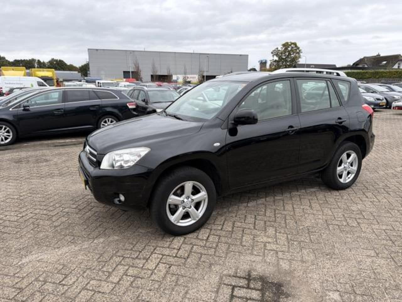 Toyota RAV4 - 2.0 VVTi Linea Sol 2.0 VVTi Linea Sol - AutoWereld.nl