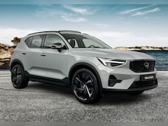Volvo XC40 - 2.0 B4 Plus Black Ed
