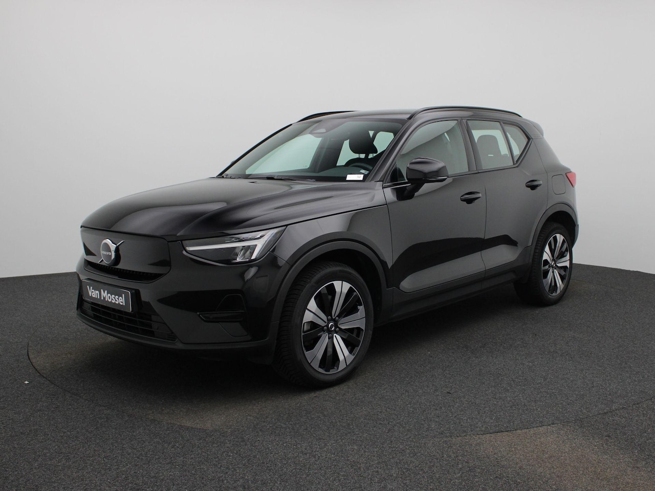 Volvo XC40 - Recharge Core | Automaat | Apple Carplay / Android Auto | Google Navigatie | Virtual Cockp - AutoWereld.nl