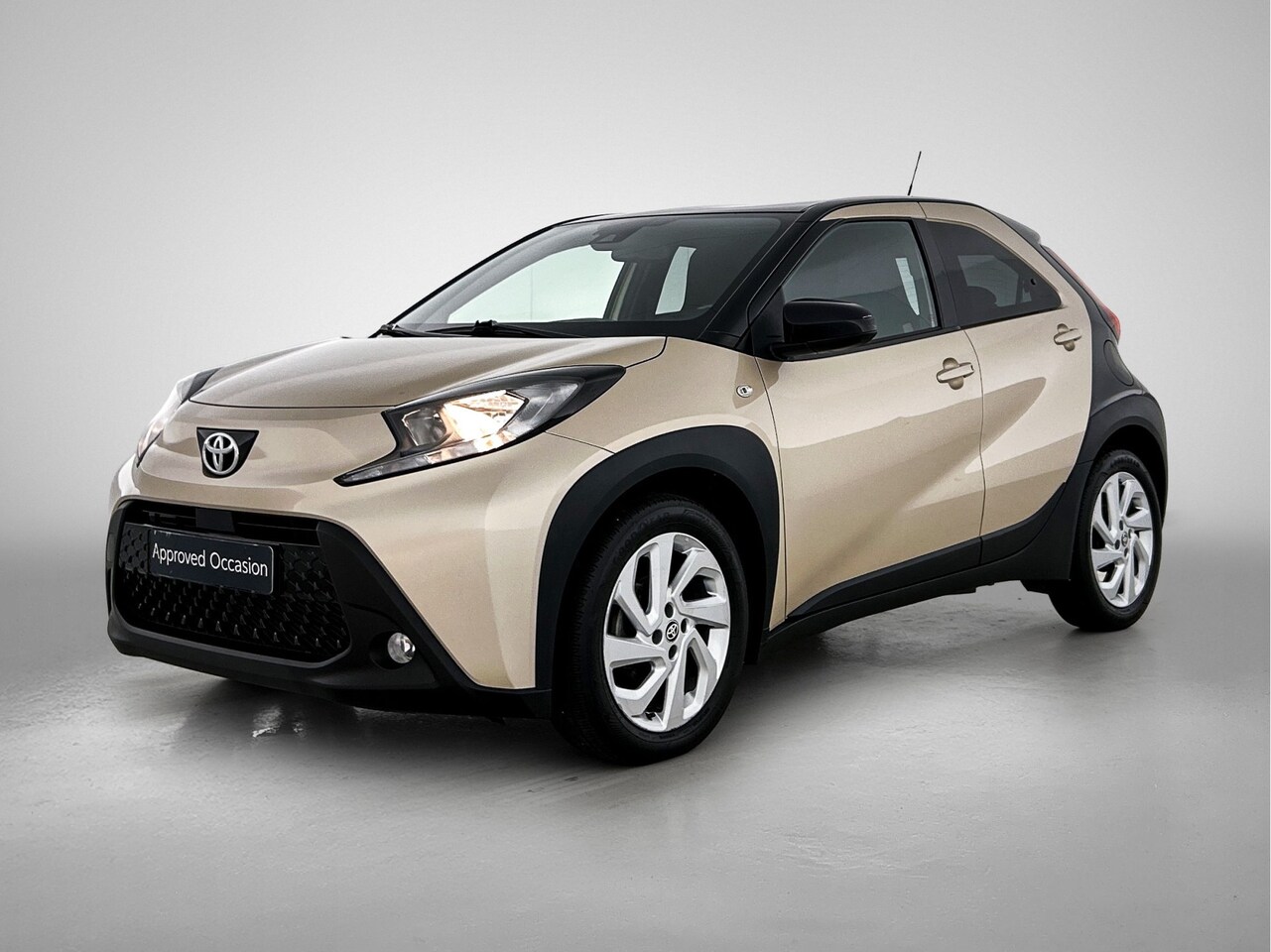 Toyota Aygo X - 1.0 VVT-i S-CVT Pulse | Automaat | Apple Carplay&Android auto | Climate Control - AutoWereld.nl