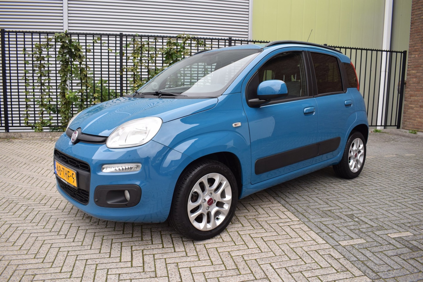 Fiat Panda - 0.9 TwinAir Lounge 3 mnd GARANTIE DealerOH Navi Airco 2e Eig - AutoWereld.nl