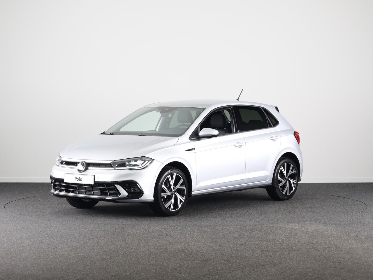 Volkswagen Polo - GP R-Line-Edition 1.0 70 kW / 95 pk TSI Hatchback 5 v Camera| NAVIGATIE| 16'lm-VELGEN| CLI - AutoWereld.nl