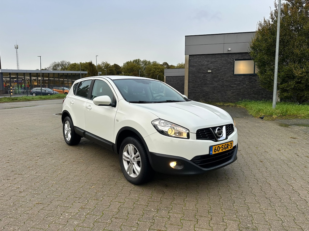 Nissan Qashqai - 2.0 Acenta. AUTOMAAT - AutoWereld.nl