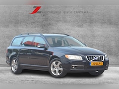 Volvo V70 - 2.0T Kinetic | Navigatie | Trekhaak | Cruise-control | PDC | Airco | NL auto |