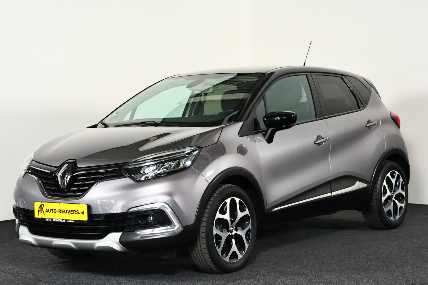 Renault Captur - 0.9 TCe Intens / LED / Navi / Cam / Trekhaak / Clima - AutoWereld.nl
