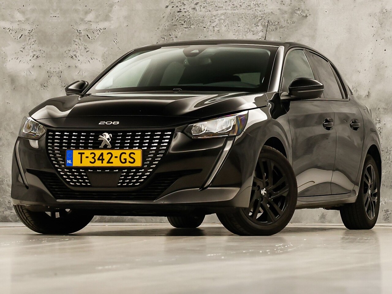 Peugeot 208 - 1.2 PureTech Allure BlackPack Sport Automaat (VIRTUAL COCKPIT, NAP, BLACK PACK, APPLE CARP - AutoWereld.nl