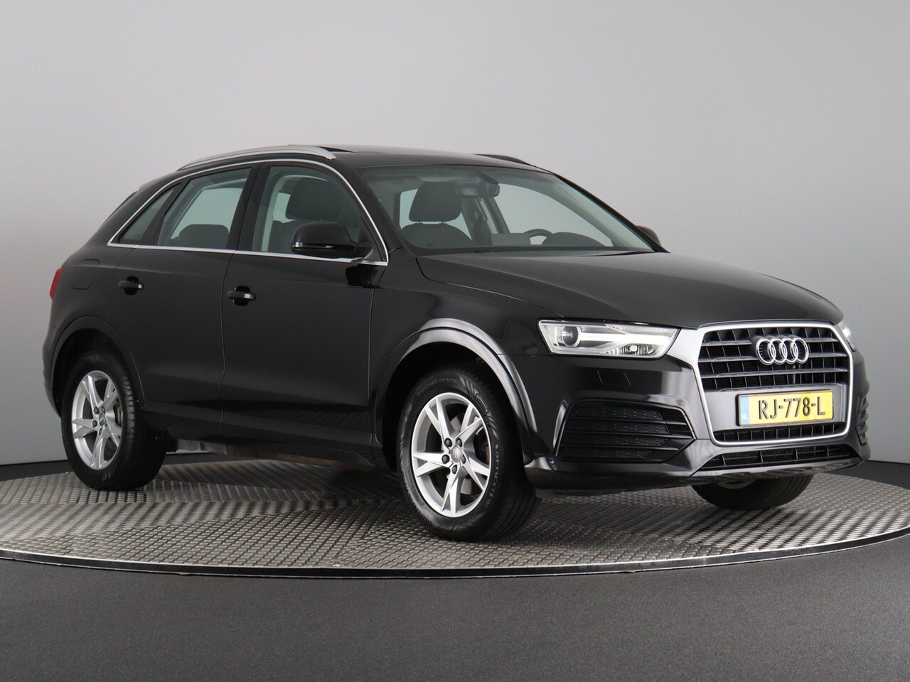 Audi Q3 - 1.4 TFSI CoD Sport Pro Line S 1.4 TFSI CoD Sport Pro Line S (Trekhaak / Pano / Stoelverwarming / Cruise / Navi) - AutoWereld.nl