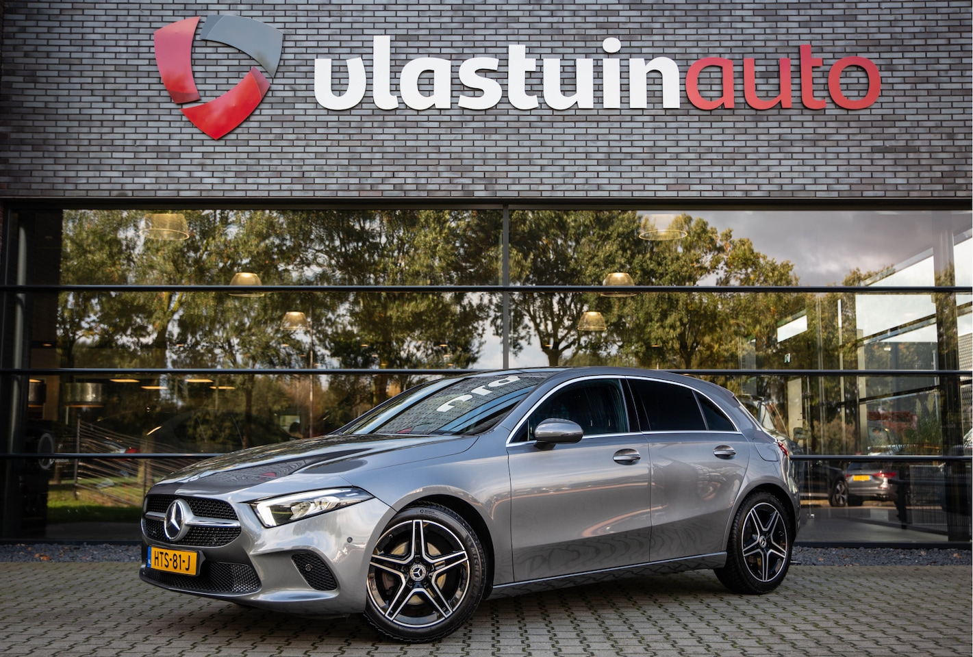 Mercedes-Benz A-klasse - 200 200 , Stoelverwarming, Sfeerverlichting, Navigatie, - AutoWereld.nl