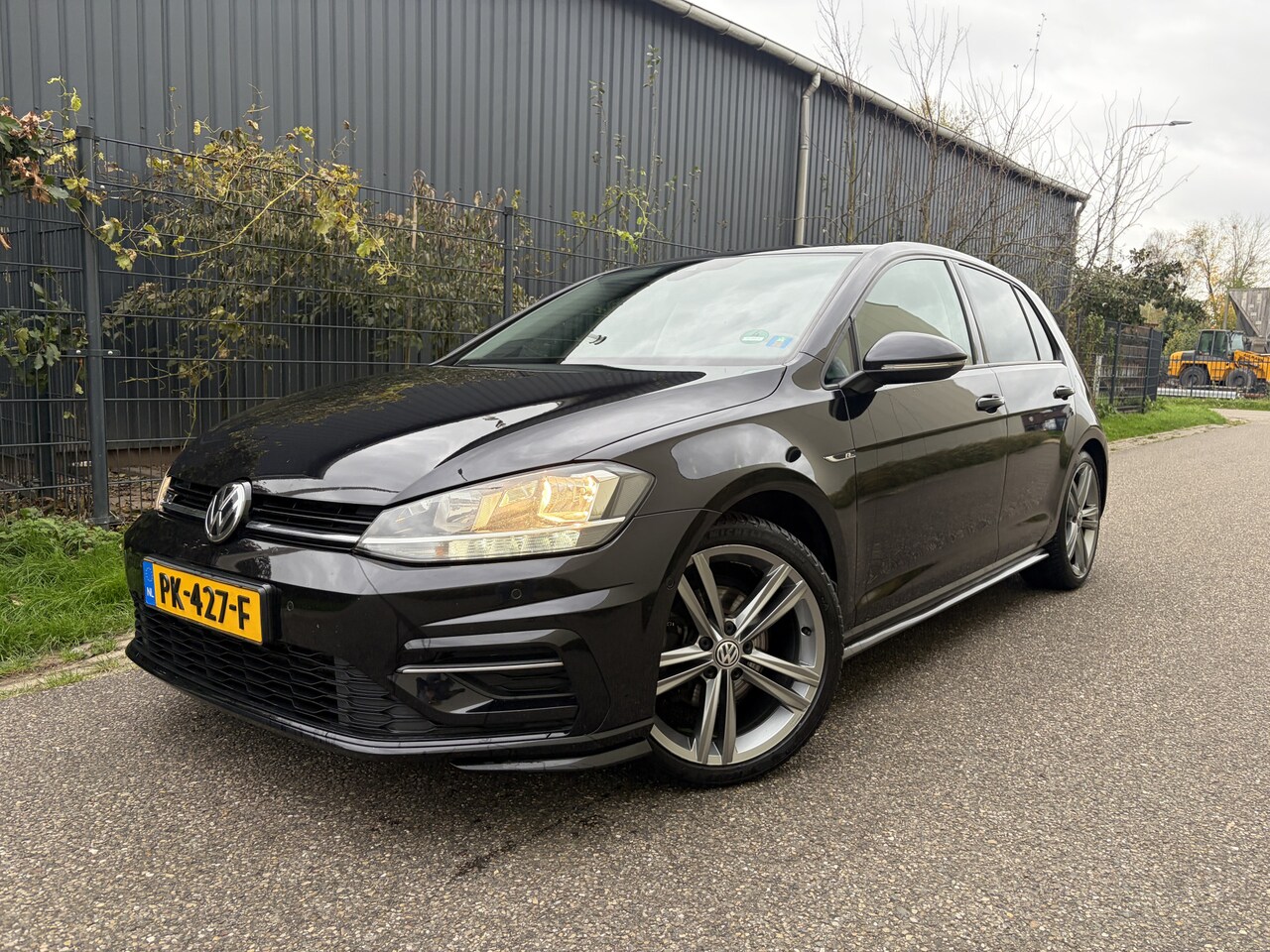 Volkswagen Golf - 1.5 TSI Highline / R-LINE / AUTOMAAT / VIRTUAL / NAVI / CARPLAY / CRUISE - AutoWereld.nl