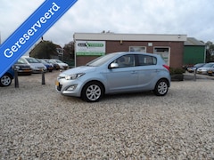 Hyundai i20 - 1.2i i-Deal