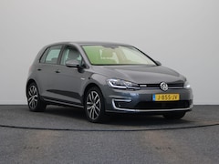 Volkswagen e-Golf - E-DITION | 91, 3 % SOH | Stoelverwarming | Navigatie | DAB-radio | Climate control | Senso