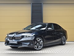 BMW 5-serie - 550e xDrive * Harman/Kardon * Trekhaak * SOH 96% * Comforttoegang * 20' LM * Comfortstoele