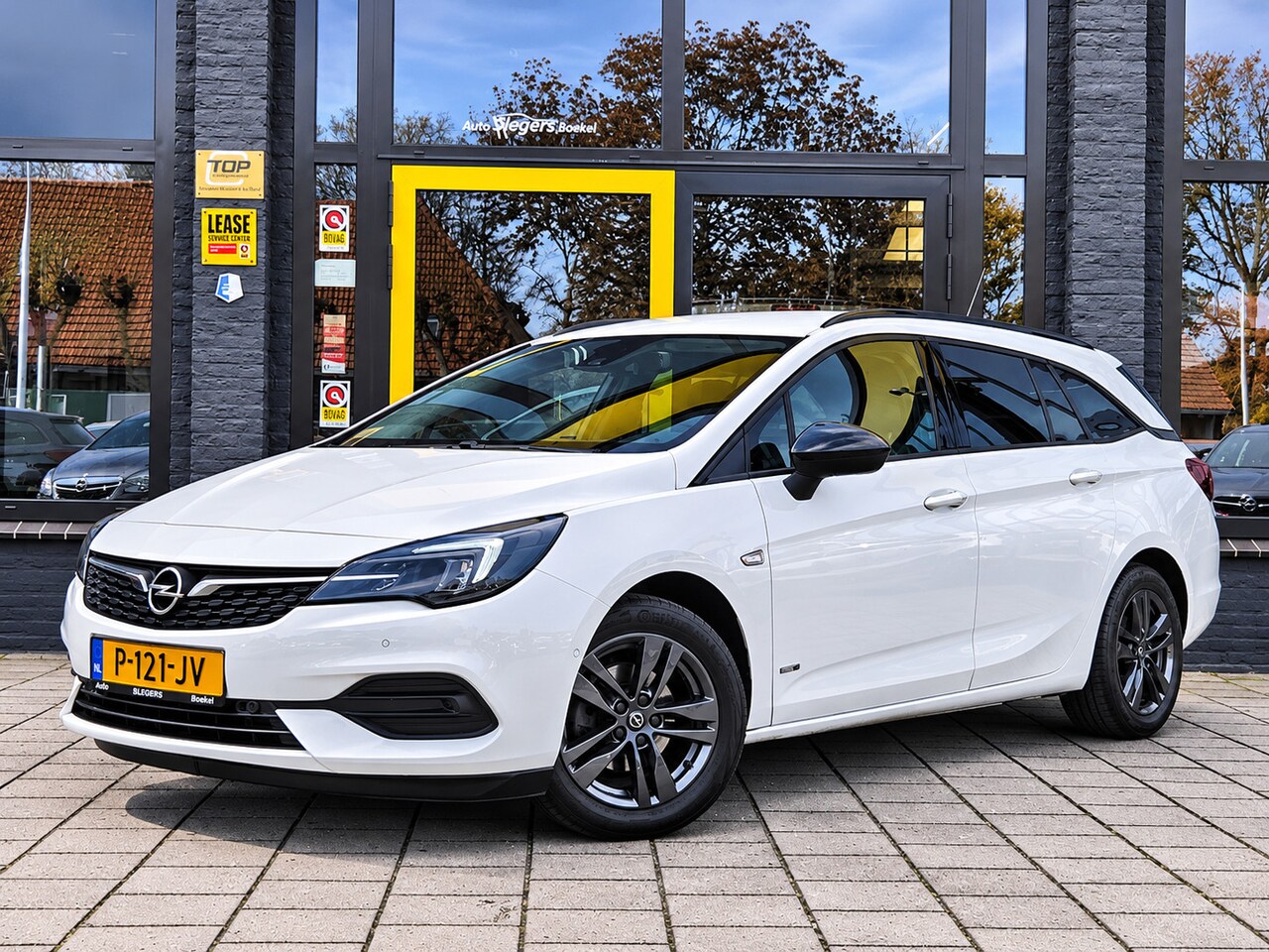 Opel Astra Sports Tourer - 1.2 Design & Tech Trekhaak | Camera + Sensoren | Carplay | Android Auto | Trekhaak | - AutoWereld.nl