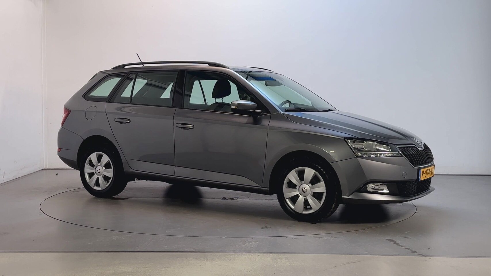 Skoda Fabia Combi - 1.0 TSI DSG Ambition Navigatie Parkeersensoren DAB+ App-Connect - AutoWereld.nl