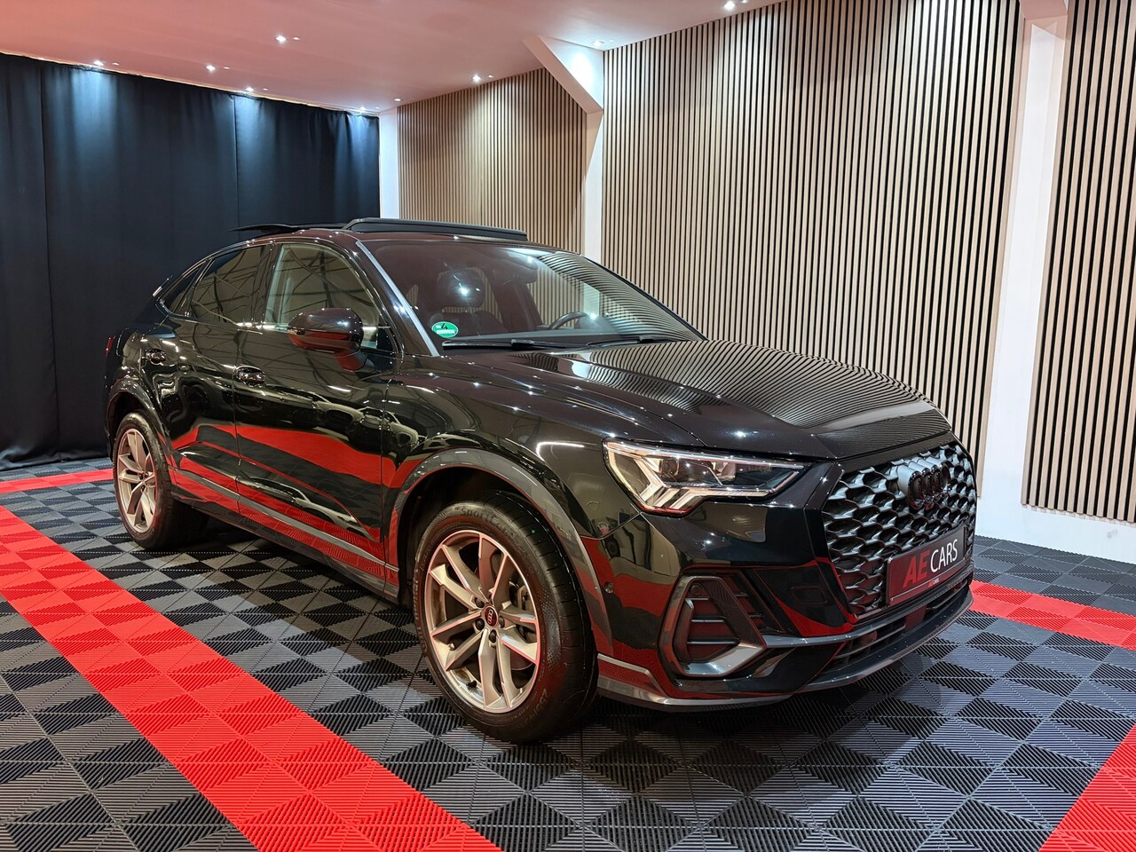 Audi Q3 Sportback - 45 TFSI e S edition Competition S-Line Pano Cam Matrix-LED ACC Navi - AutoWereld.nl