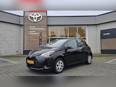 Toyota Yaris - 1.5 Hybrid ACTIVE TREKHAAK 4S-BANDEN CAMERA CRUISE NAVI CLIMA BLUETOOTH NL-AUTO