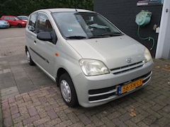 Daihatsu Cuore - 1.0-12V ZEER ZUINIG APK 3-2027