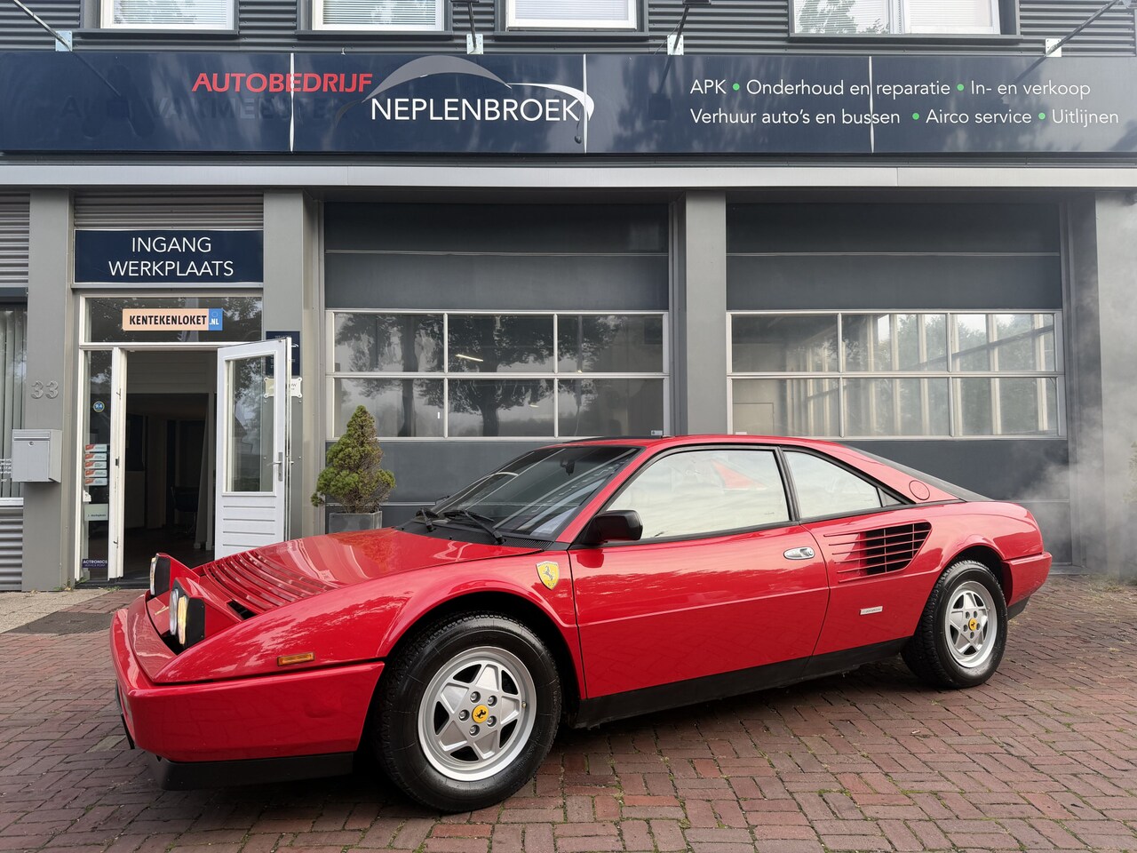 Ferrari Mondial - 3.2 Coupé – 1988 – 97.892 km – Zeer bijzondere klassieker – Complete documentatie - AutoWereld.nl