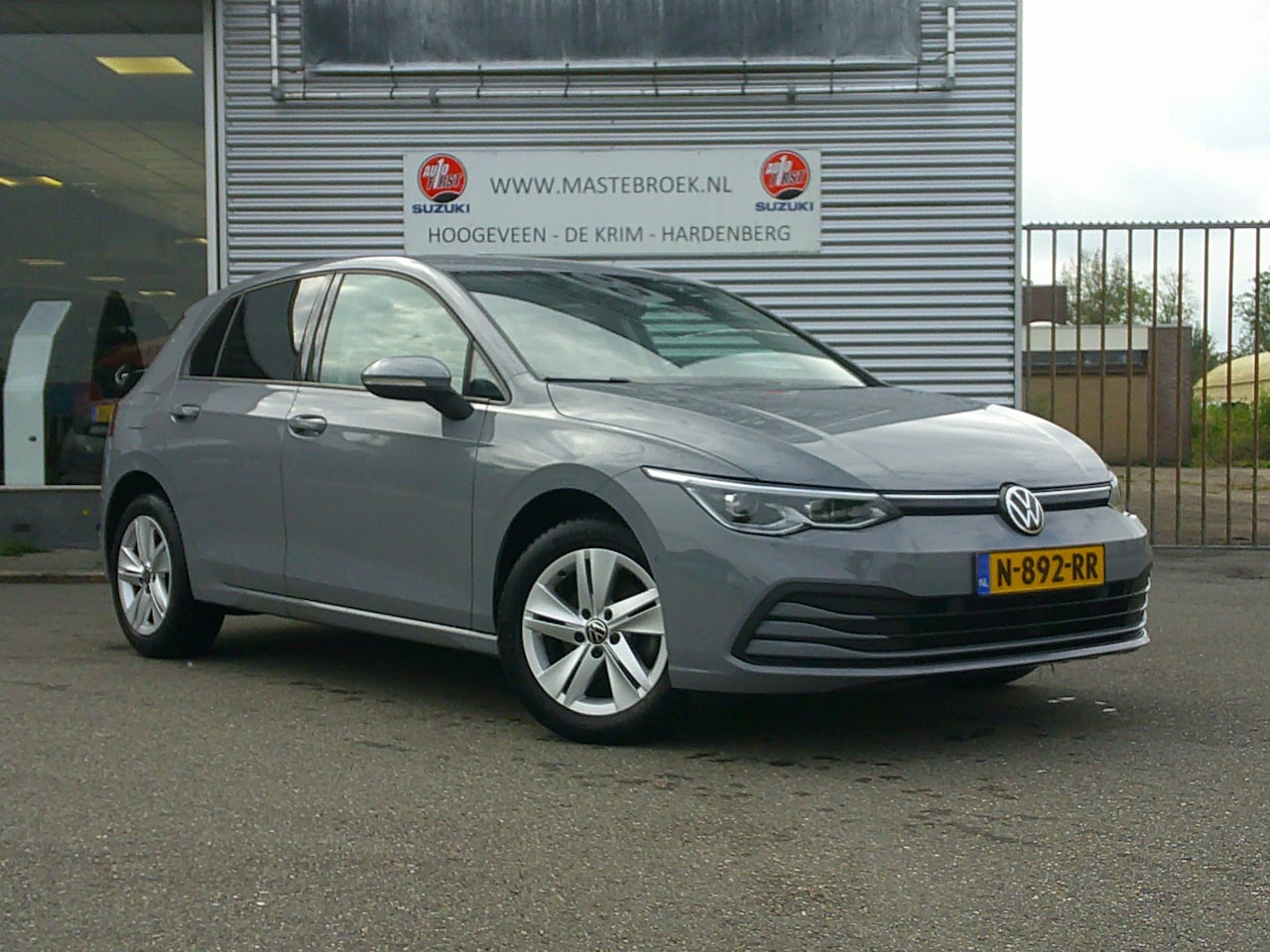Volkswagen Golf - 1.0 TSI Life Business Staat in Hoogeveen - AutoWereld.nl