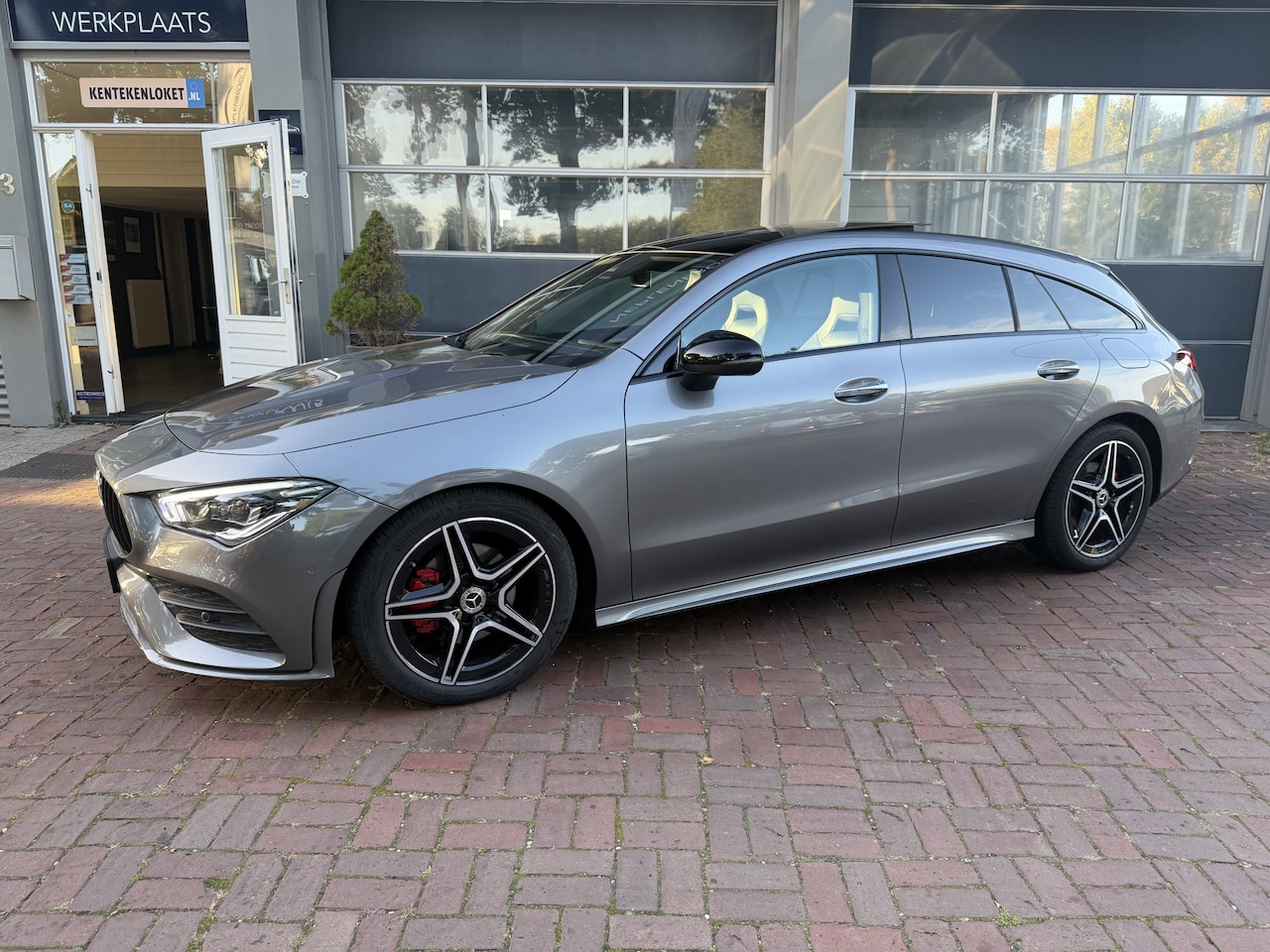 Mercedes-Benz CLA-klasse Shooting Brake - 180 Business Solution AMG 2022 km 36.000 136pk - AutoWereld.nl
