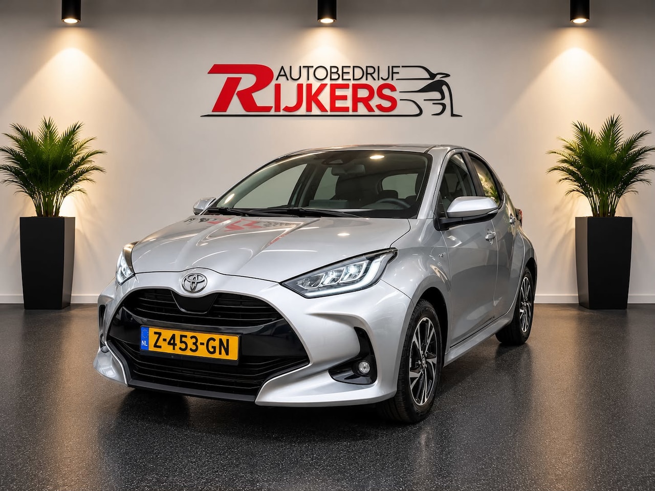Toyota Yaris - 1.5 Hybrid 115 First Edition |Carplay|Camera|automaat|Adaptive cruise control|Nederlandse - AutoWereld.nl