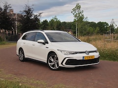 Volkswagen Golf Variant - 1.5 TSI R-Line | Camera | Sfeerverlichting | ACC | Apple Carplay | NL-Auto |