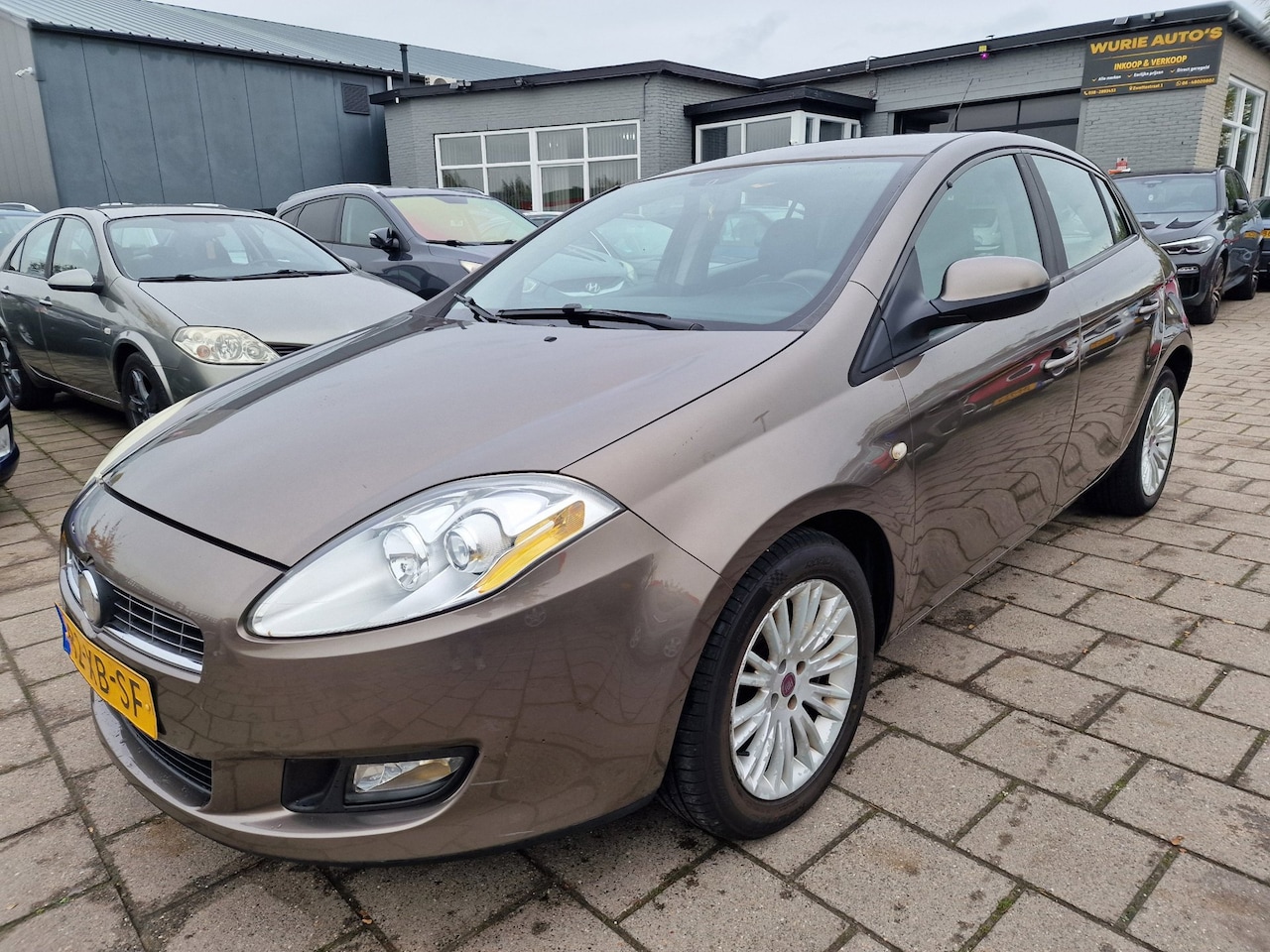 Fiat Bravo - 1.4 Dynamic/Apk 07-07-2027 - AutoWereld.nl