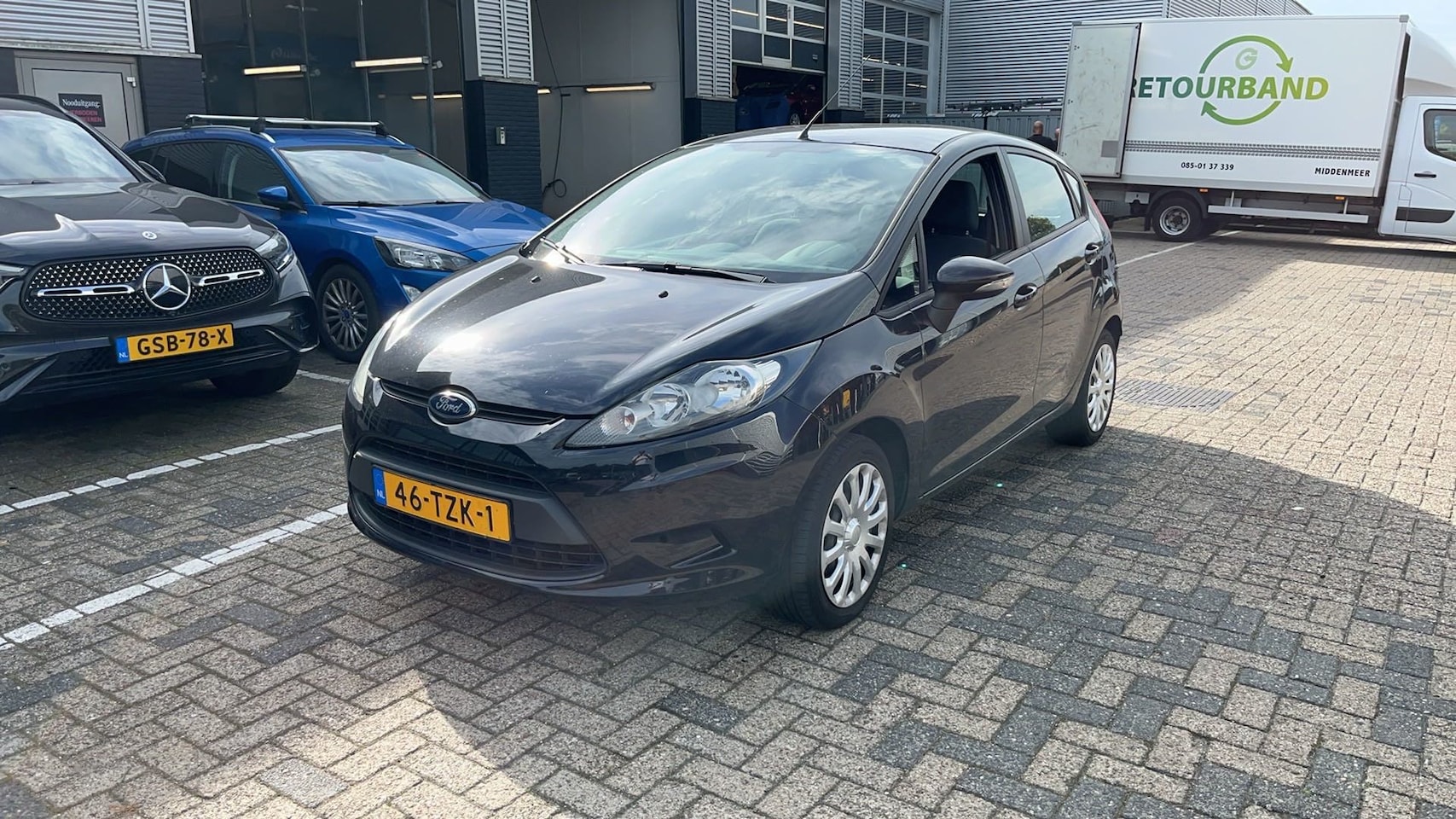 Ford Fiesta - 1.25i 4-Cilinder 5-deurs 2e eig. Airco Trekhaak - AutoWereld.nl