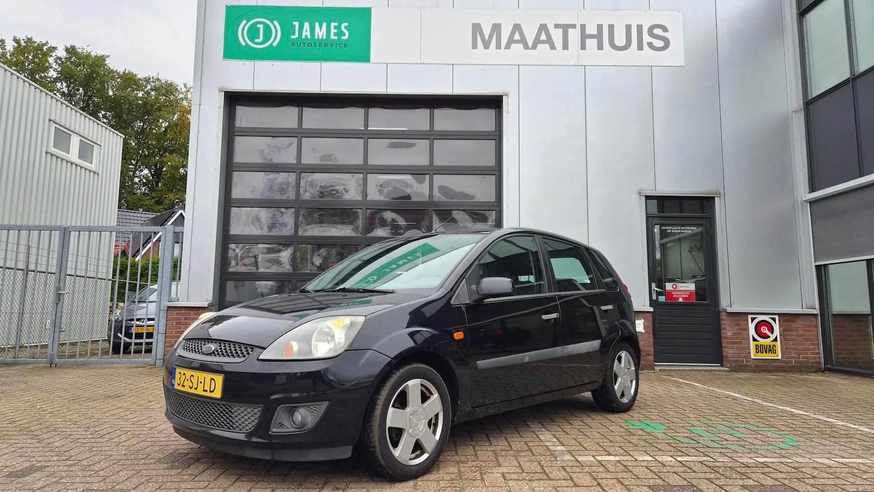 Ford Fiesta - 1.3-8V Futura 5 deurs met nieuwe APK ! - AutoWereld.nl