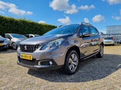 Peugeot 2008 - 1.2 PureTech Blue Lion ✅1e EIGENAAR ✅PANODAK