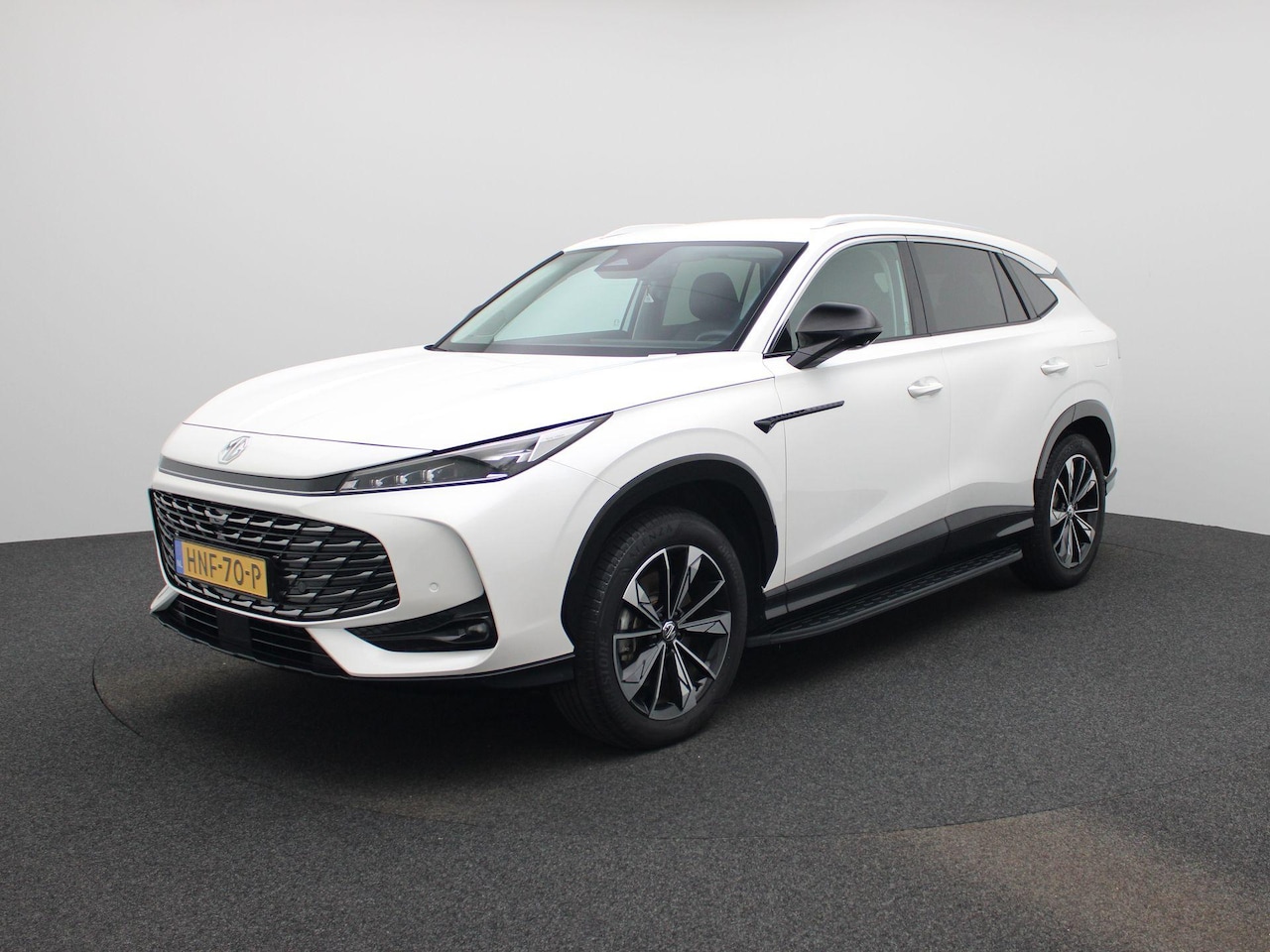 MG MG HS PHEV - 1.5 272pk Aut. Luxury | 100km Electrisch | Led Koplampen | Navi | CarPlay | 360 Camera | S - AutoWereld.nl