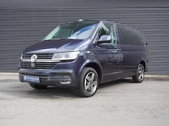 Volkswagen Transporter - 199pk Automaat L1H1 LED Navigatie Camera parkeersensoren Apple Carplay Trekhaak
