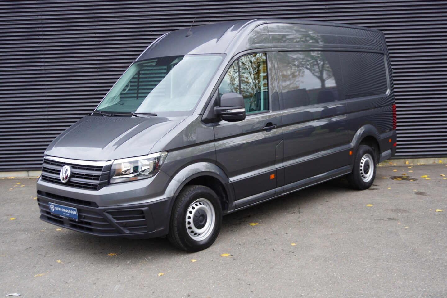 Volkswagen Crafter - 180pk L3H3/L2H2 Trekhaak Navigatie Camera Parkeersensoren Airco Cruise control - AutoWereld.nl