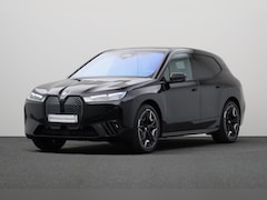 BMW iX - xDrive40 High Executive 77 kWh | Voorbereiding Driving Assistant Plus | Harman Kardon | Gl