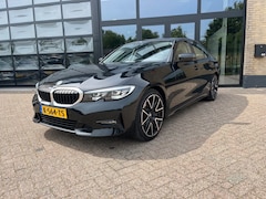 BMW 3-serie - 320i High Executive, Automaat, Dealer Onderhouden