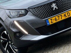 Peugeot 2008 - 1.2 PureTech GT 130pk Automaat - Gris Platinium - Carplay/Camera/Keyless