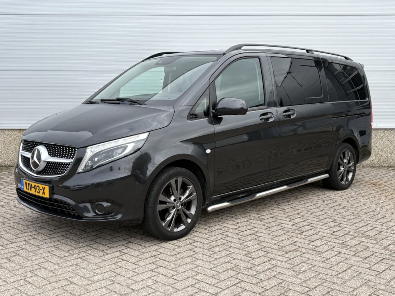 Mercedes-Benz Vito - 114 CDI Lang DC ALCANTARA! TREKHAAK! CAMERA! LED! - AutoWereld.nl