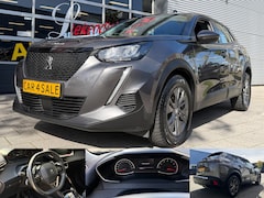 Peugeot 2008 - 1.2 PureTech Active Pack - AUTOMAAT I Apple CarPlay / Navigatie I Airco I LED I PDC I Spor